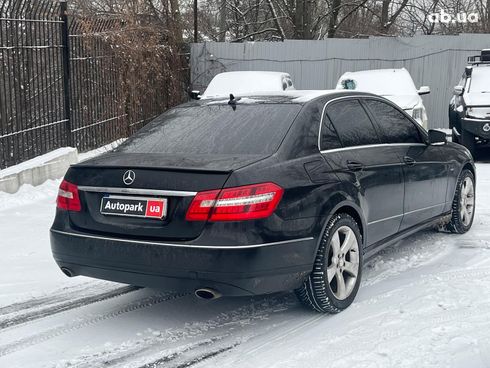 Mercedes-Benz E-Класс 2009 черный - фото 10