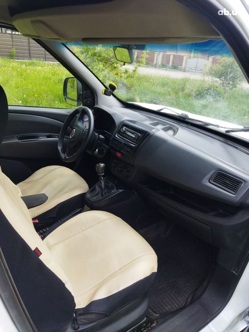 Fiat Doblo 2010 белый - фото 2