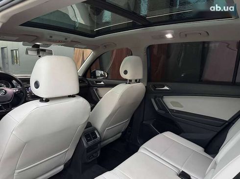 Volkswagen Tiguan 2018 - фото 19