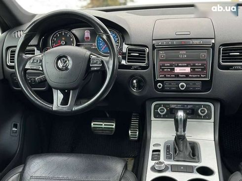 Volkswagen Touareg 2017 - фото 28