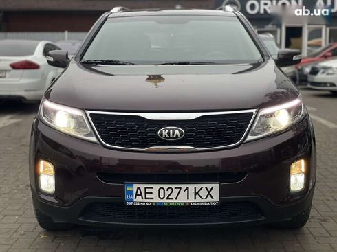 Kia Sorento 2013 - фото 2