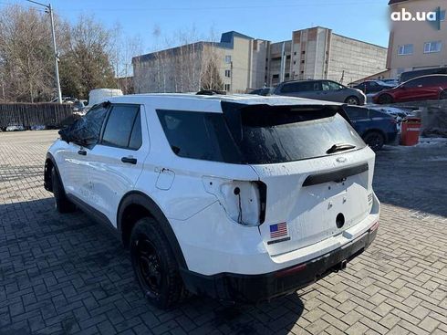 Ford Explorer 2022 - фото 3