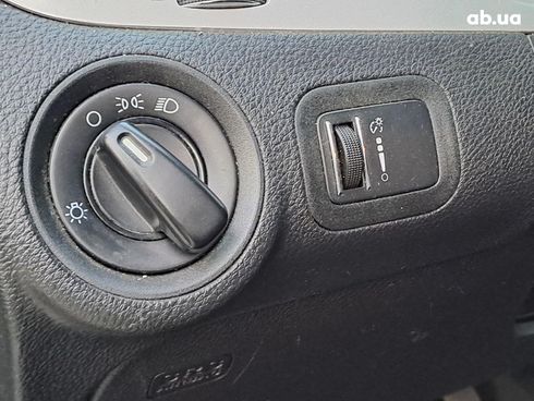 Dodge Journey 2015 серый - фото 16