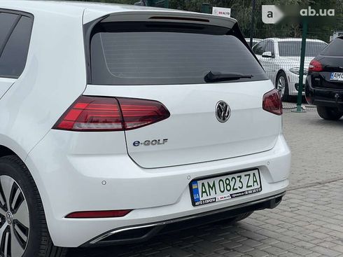 Volkswagen e-Golf 2020 - фото 24