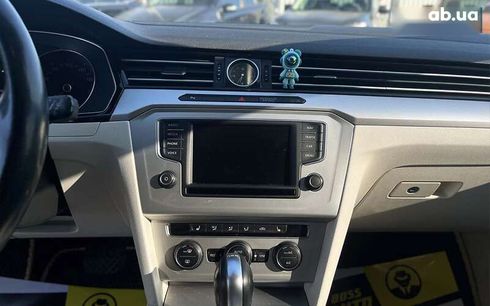 Volkswagen Passat 2015 - фото 22