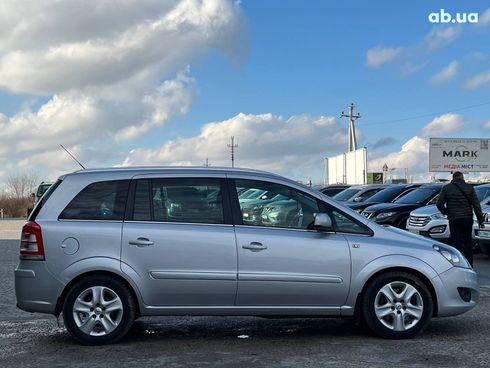 Opel Zafira 2012 серый - фото 10