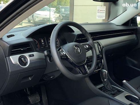 Volkswagen Passat 2021 - фото 24