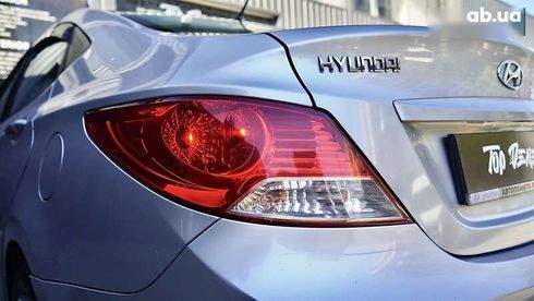 Hyundai Accent 2011 - фото 16
