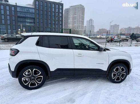 Jeep Avenger 2024 - фото 23