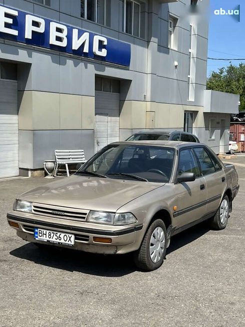 Toyota Carina 1988 - фото 9