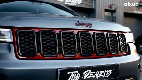 Jeep Grand Cherokee 2017 - фото 4