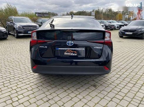Toyota Prius 2022 - фото 6