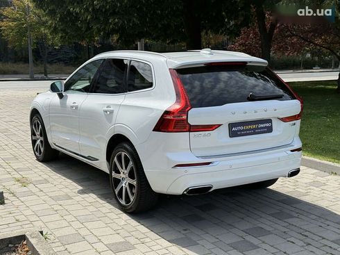 Volvo XC60 2020 - фото 8