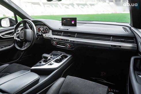 Audi Q7 2019 - фото 26