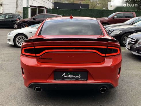 Dodge Charger 2018 - фото 10
