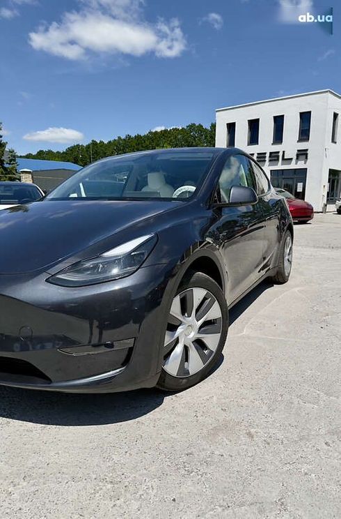Tesla Model Y 2024 - фото 2