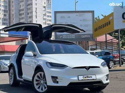 Tesla Model X 2019 - фото 2