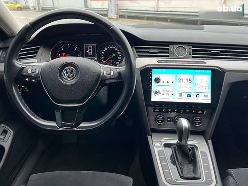 Volkswagen Passat 2018 - фото 26