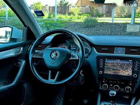 Skoda Octavia 2017 - фото 23