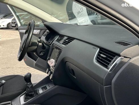 Skoda Octavia 2017 белый - фото 23