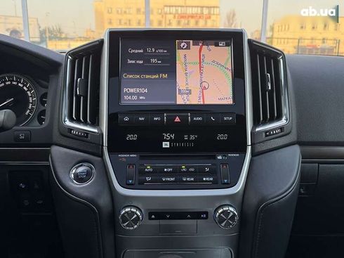Toyota Land Cruiser 2017 - фото 21