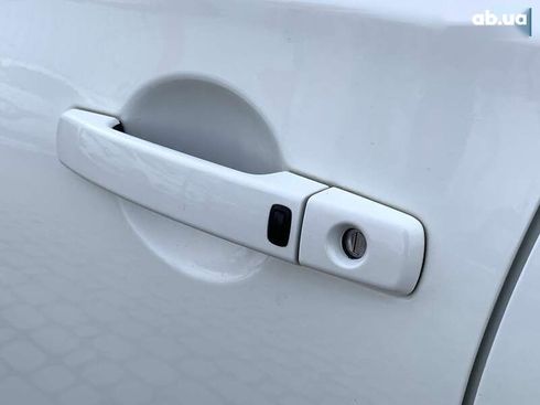 Nissan Qashqai 2012 - фото 23