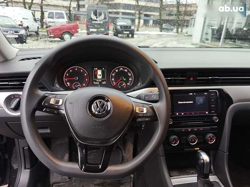 Volkswagen Passat 2020 - фото 16