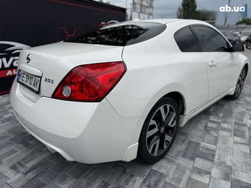Nissan Altima 2010 - фото 10