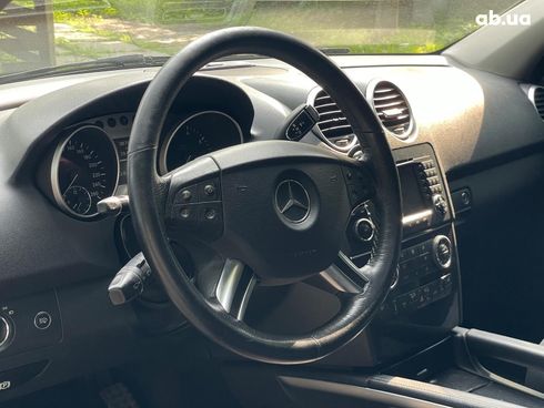 Mercedes-Benz M-Класс 2006 черный - фото 16