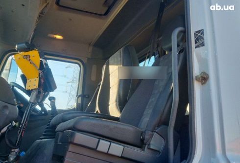 Mercedes-Benz Axor 2010 - фото 13