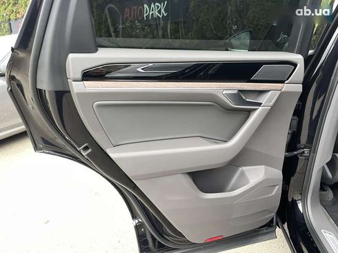 Volkswagen Touareg 2020 - фото 17