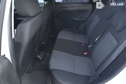 Suzuki Vitara 2018 - фото 18