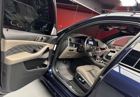BMW X5 M 2022 - фото 26