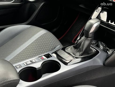 Peugeot 2008 2020 красный - фото 18