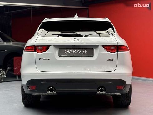 Jaguar F-Pace 2017 - фото 17