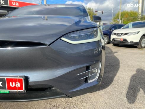 Tesla Model X 2018 серый - фото 3