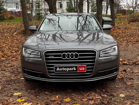 Audi A8 2016 серый - фото 2