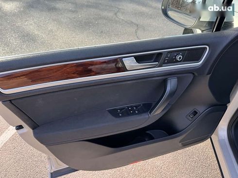 Volkswagen Touareg 2012 - фото 18