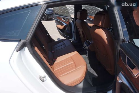 Audi A7 2021 - фото 29