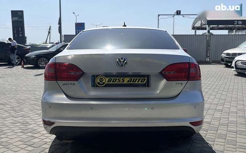 Volkswagen Jetta 2014 - фото 6