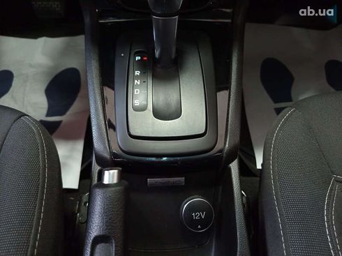 Ford Fiesta 2019 - фото 26