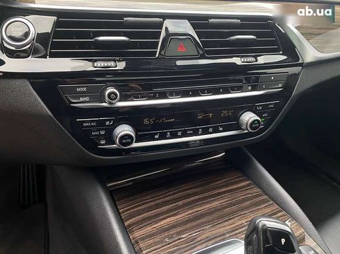 BMW 5 серия 2018 - фото 17