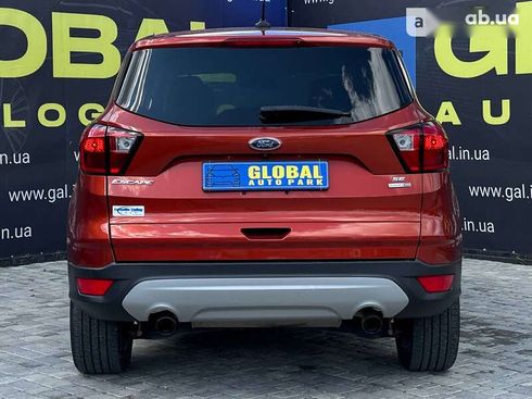 Ford Escape 2019 - фото 16