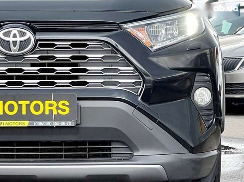 Toyota RAV4 2019 - фото 8