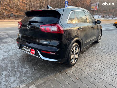 Kia Niro 2017 черный - фото 6