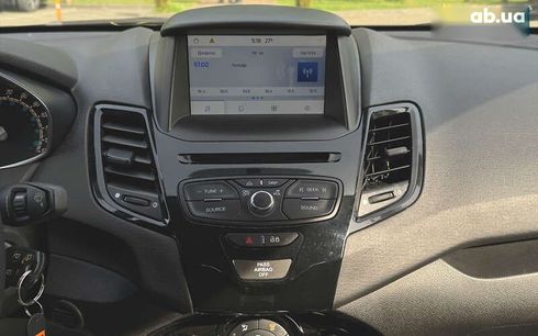Ford Fiesta 2019 - фото 13