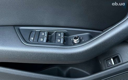 Audi A4 2016 - фото 29