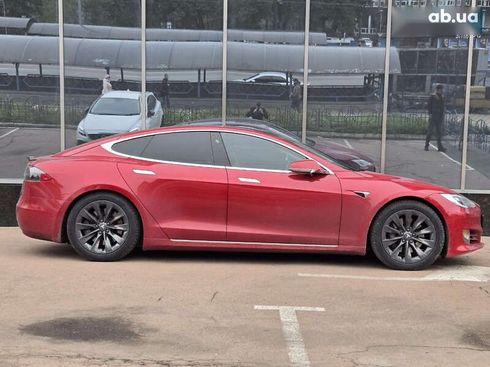 Tesla Model S 2019 - фото 7