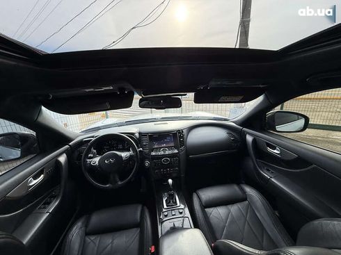 Infiniti QX70 2015 - фото 20