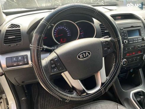 Kia Sorento 2010 - фото 13